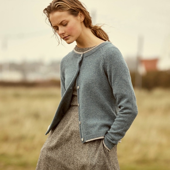 IrelandsEye Killiney Button Down Wool Cashmere Blend Cardigan Harbour Blue Small - Picture 3 of 14